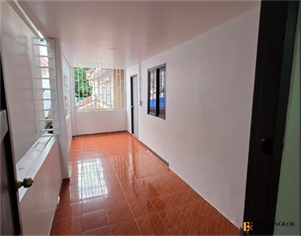 House Area Lat Phrao