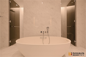 The residences @ sindhorn kempinski hotel bangkok