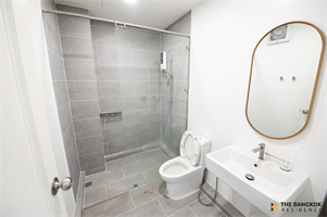 ทาวเฮ้าส์ แอเรีย สุขุมวิท (สุขุมวิท ตอนปลาย)