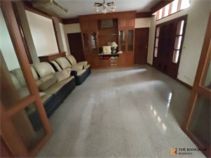 House Area Paholyothin 32