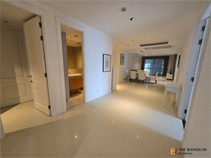 แอททีนี่ เรสซิเดนซ์