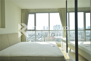 ไลฟ์ แอด ลาดพร้าว 18