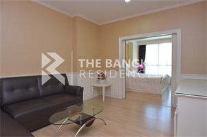 ไลฟ์ แอท สาทร 10