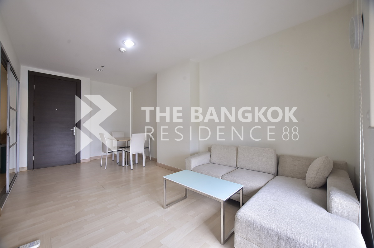 ริธึ่ม รัชดา