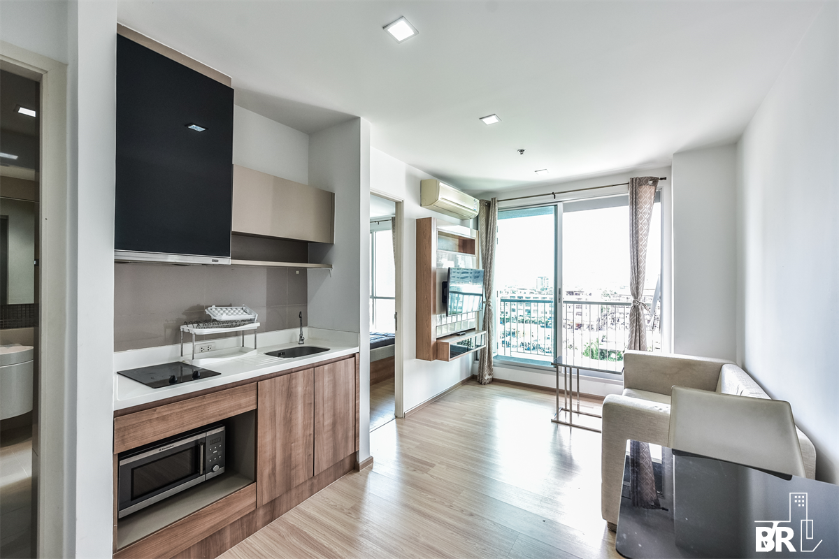 ริธึ่ม พหลฯ-อารีย์ ริธึ่ม พหลฯ-อารีย์