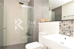 เออร์บาโน่ แอบโซลูท สาทร-ตากสิน