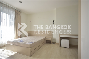 ริธึ่ม รัชดา