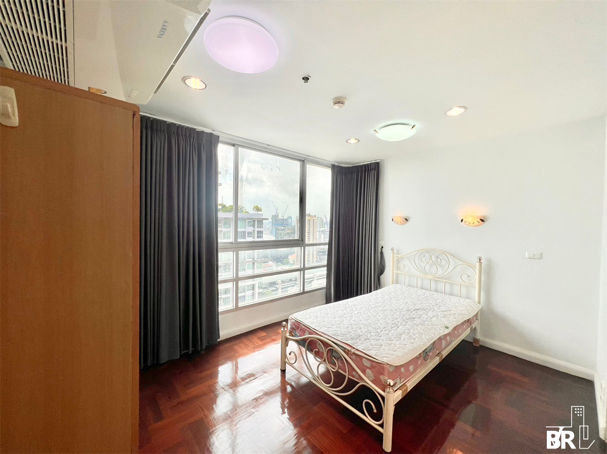 Baan Pathumwan