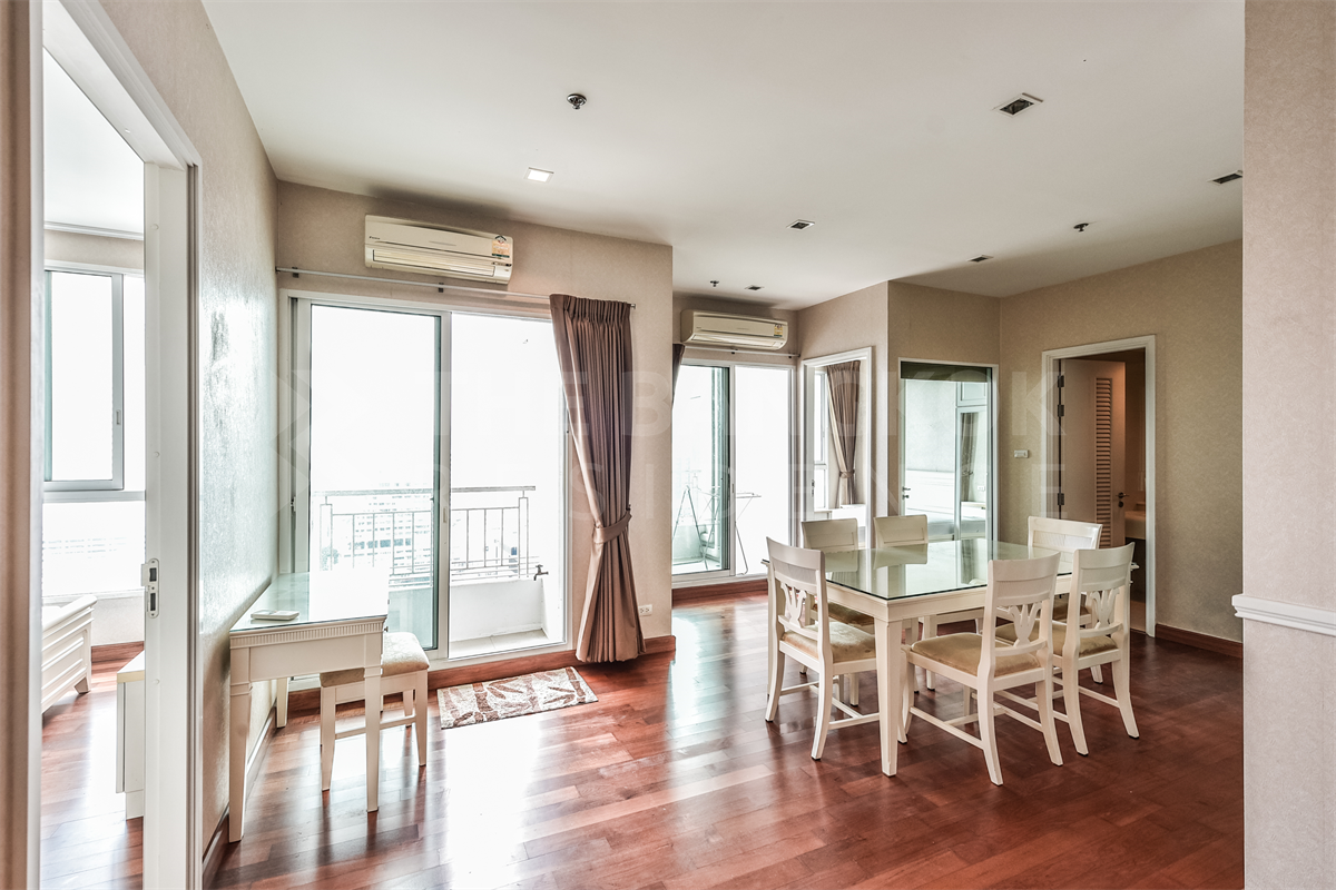 Ivy Sathorn 10