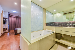 The Address Sathorn 12