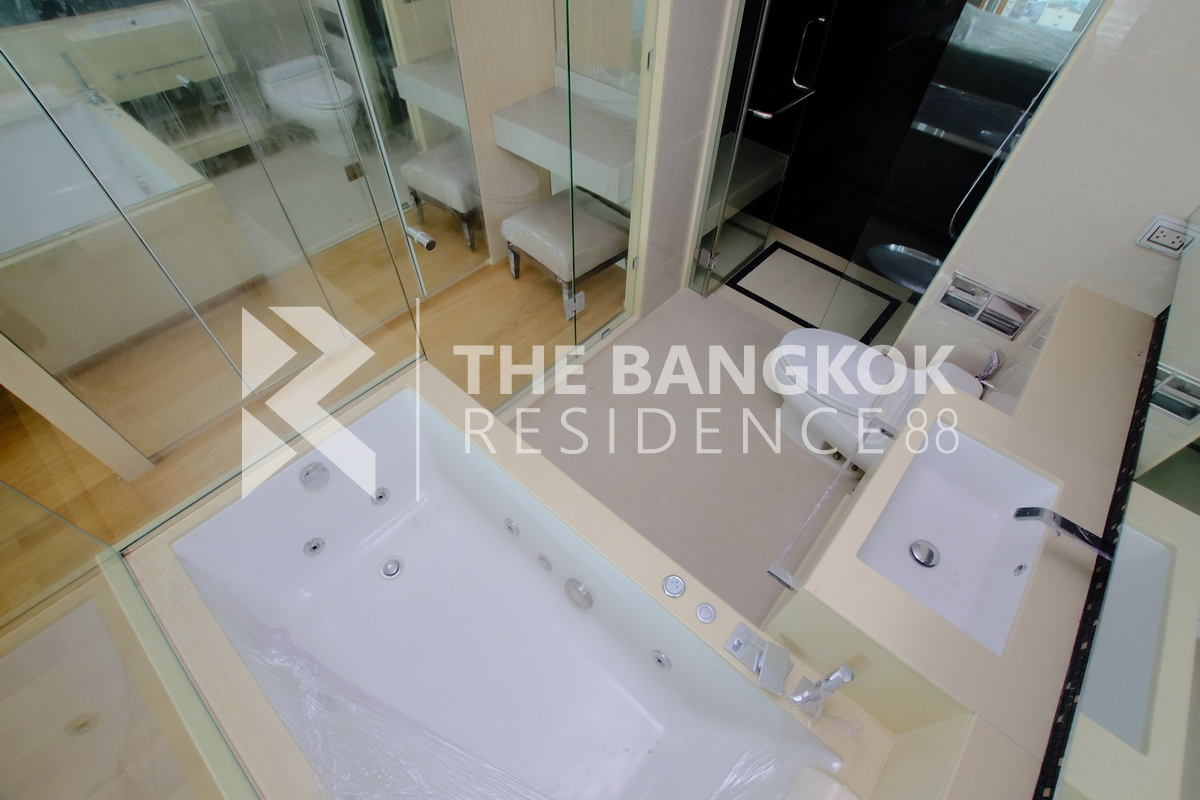 ดิ แอดเดรส อโศก