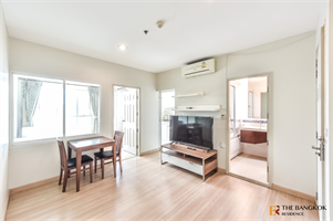 ไลฟ์ แอท สาทร 10