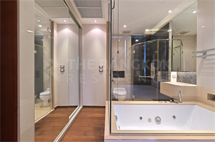 The Address Sukhumvit 28