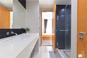 RHYTHM Ratchada-Huaikhwang