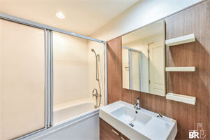 คิวเฮ้าส์ คอนโด สาทร