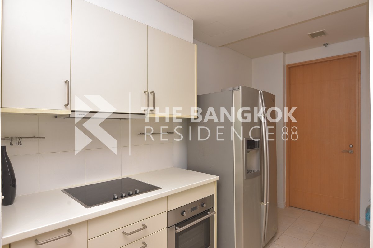 เดอะโรยัล ศาลาแดง