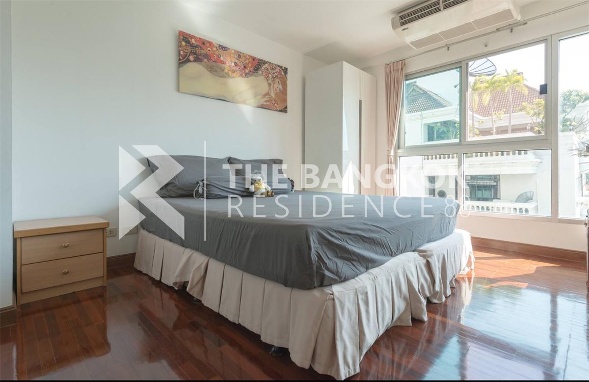 นาวิน คอร์ท คอนโดมิเนียม นาวิน คอร์ท คอนโดมิเนียม