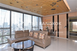 เดอะ แบงค็อค สาทร