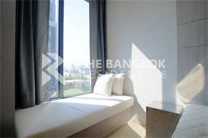 เอ็ม ทองหล่อ 10