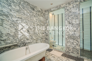 เดอะ ริทซ์ คาร์ลตัน เรสซิเดทนซ์