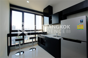 RHYTHM Sukhumvit 44/1