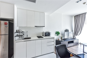 นารา ไนน์