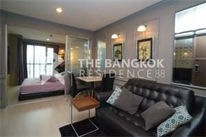 RHYTHM Sathorn-Narathiwas