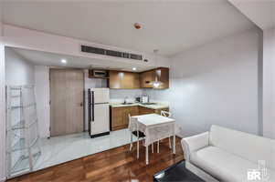 โฟกัส ออน ศาลาแดง