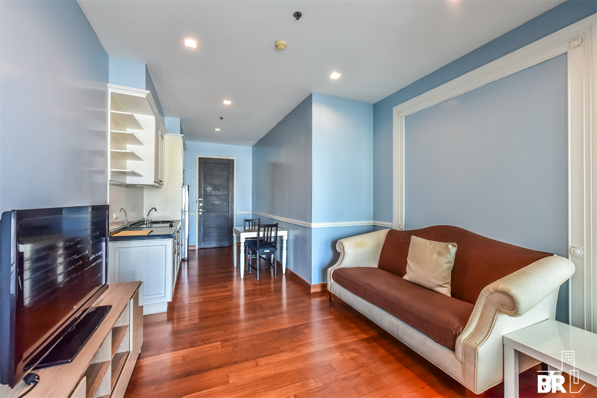 Ivy Sathorn 10
