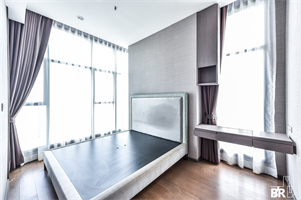 เดอะ ดิโพลแมท สาทร