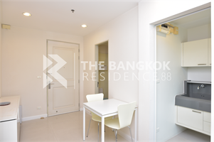 Q House Condo Sathorn