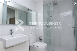 นารา ไนน์