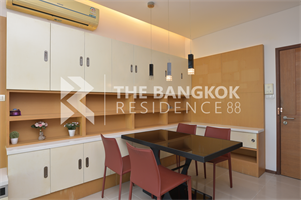 วิลล่า สาทร